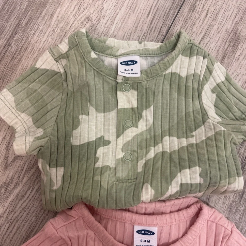 Old Navy 0-3 Month Onesie Bundle
